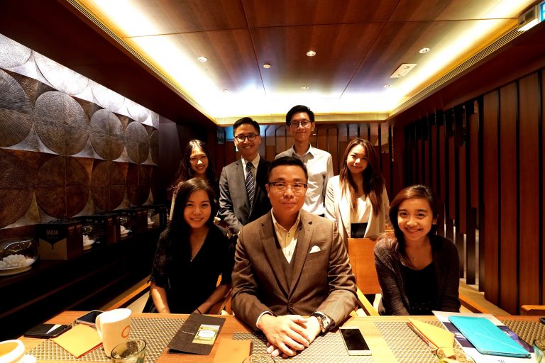 When He Met Mrs. Right — Dinner with Keith Wu, Executive Director and COO of Tsit Wing Group